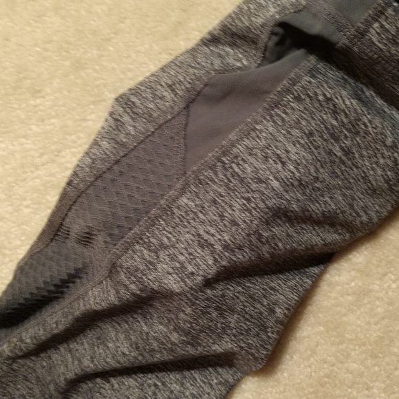 Kirkland medium grey crop leggings - Picture 4 of 5
